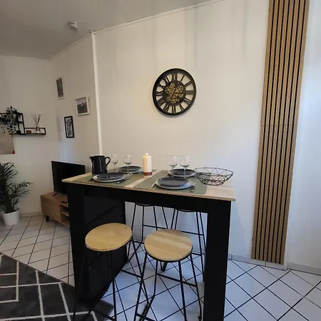 Les Fontaines Apartament *